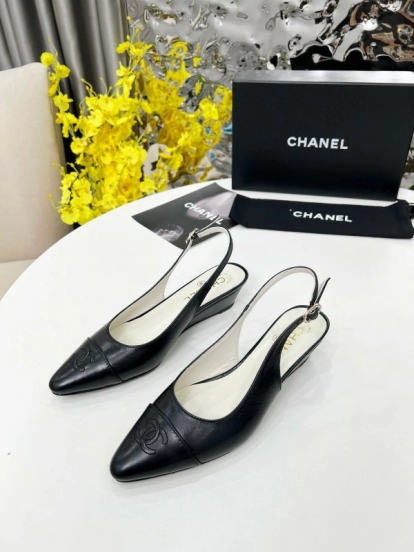 2025 Women Chanel Black Leather Slingback Flats