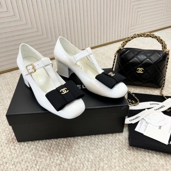 2025 Women Chanel White Black Leather Mary Jane Bow KFY00310