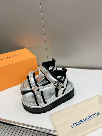 LV 2025/SS High-End Fashion Versatile Platform Sandals with Thick Sole for Height Increase and Slimming Effect - LY00